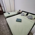Guest Close Airport Проживання в сім'ї Лісабон