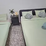 Guest Close Airport Homestay *