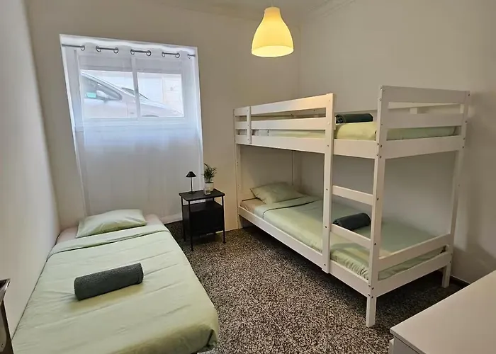 Guest Close Airport Accommodatie bij particulieren Lissabon